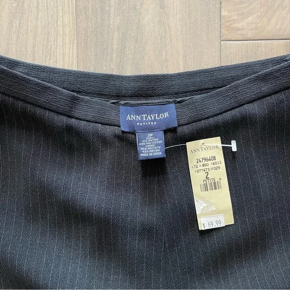 Ann Taylor Wide Leg Pinstripe Trouser - Picture 3 of 4